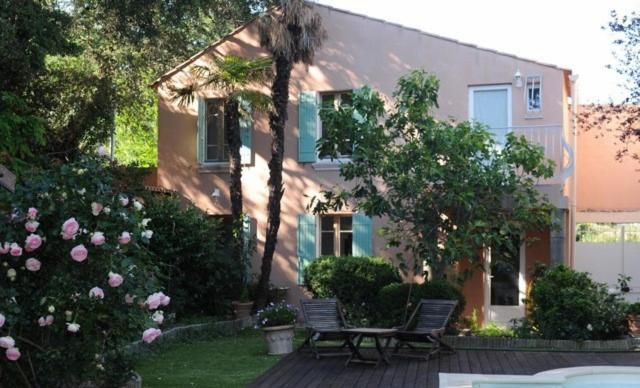 La Petite Maison Villeneuve-lès-Avignon Exterior foto
